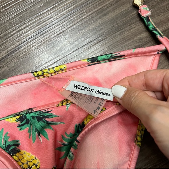 WILDFOX Pineapple Reversible bikini bottom sz xs - Picture 4 of 7